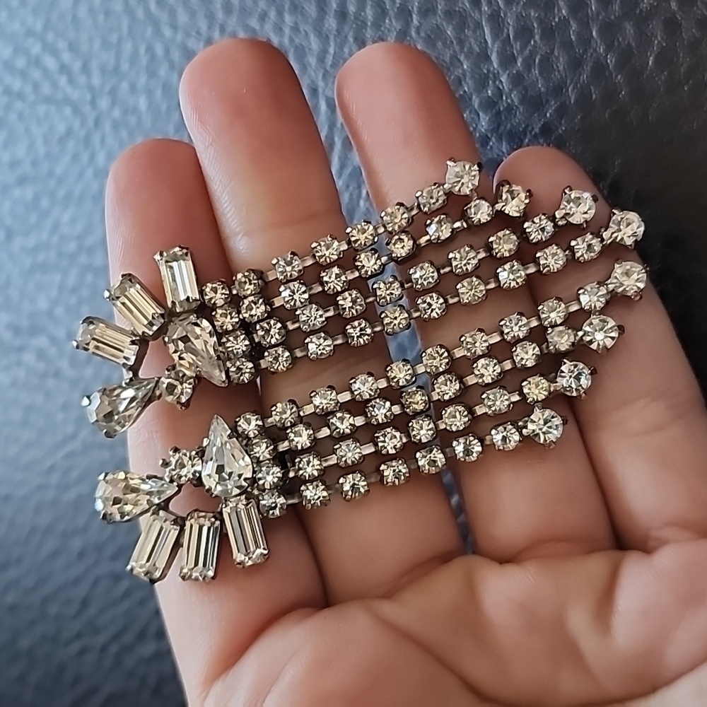 VTG clip on earrings - Picture 2 of 9